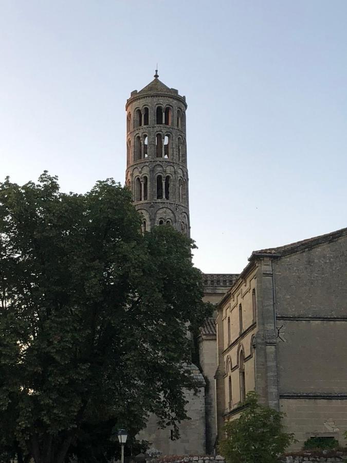 Uzes A Pied, Appartement Dans Cadre D'Exception Buitenkant foto