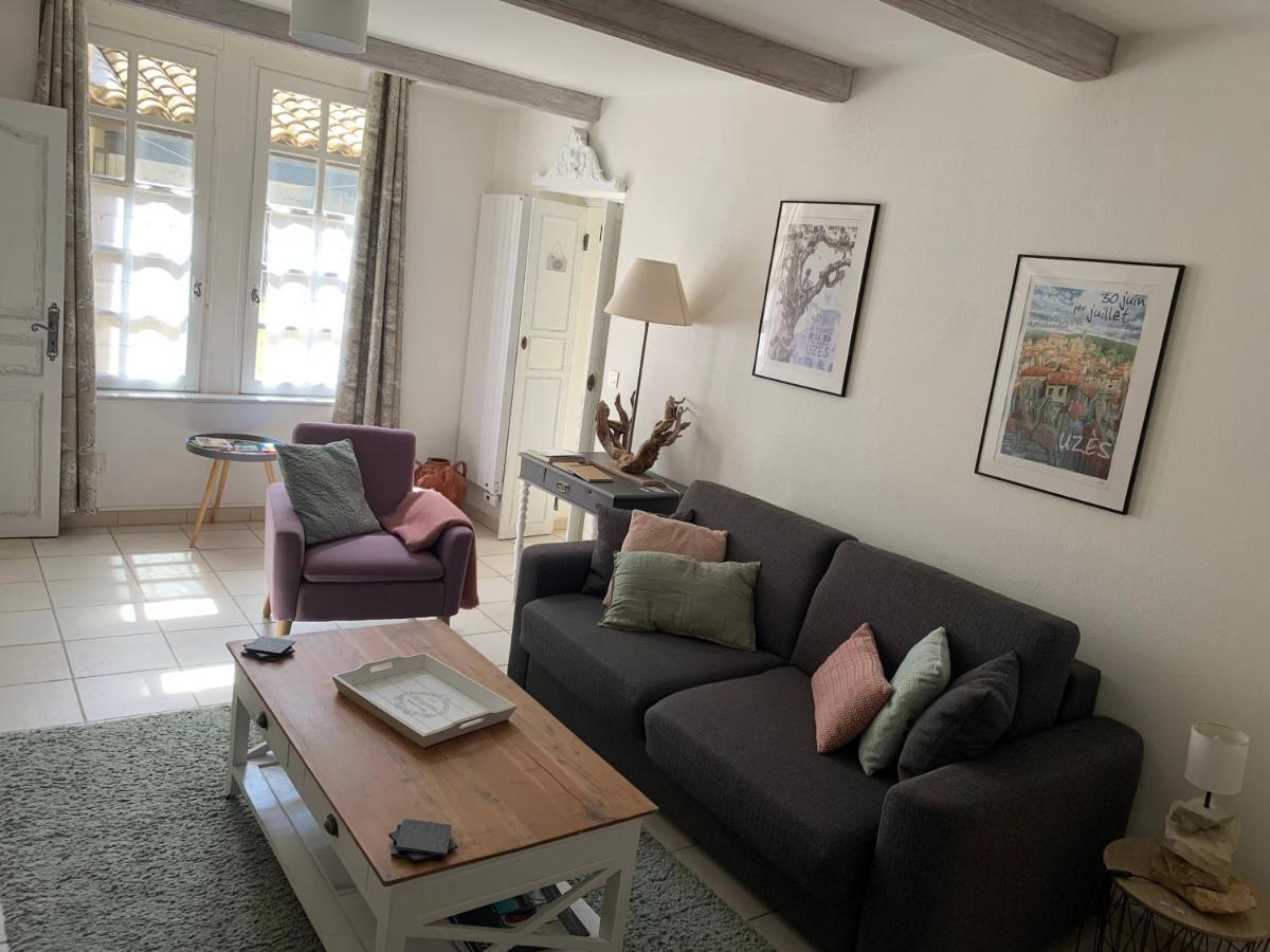 Uzes A Pied, Appartement Dans Cadre D'Exception Buitenkant foto