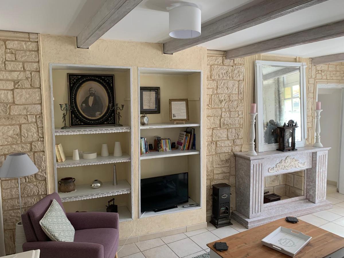 Uzes A Pied, Appartement Dans Cadre D'Exception Buitenkant foto