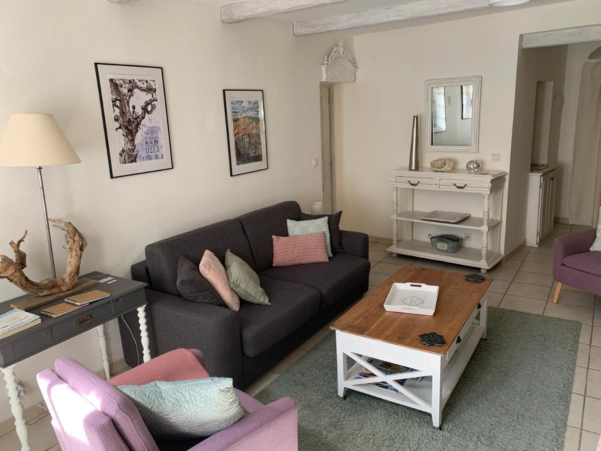 Uzes A Pied, Appartement Dans Cadre D'Exception Buitenkant foto