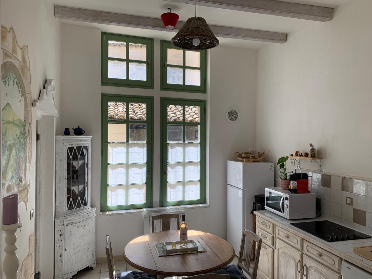 Uzes A Pied, Appartement Dans Cadre D'Exception Buitenkant foto